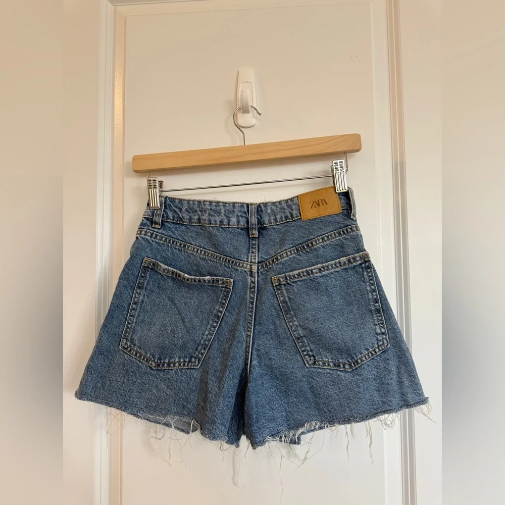 Casual Zara Girls Denim Skort! - Picture 4 of 5